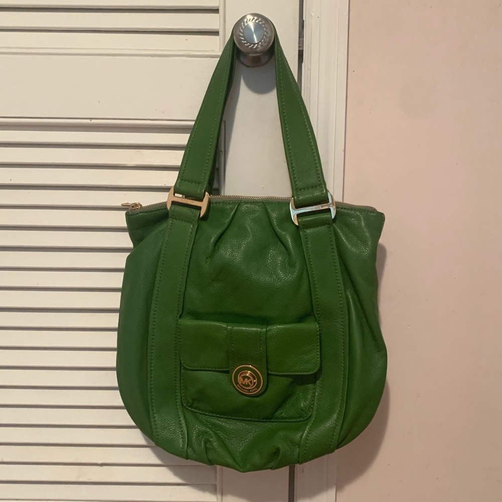 Michael Kors Green Bag / Never been worn